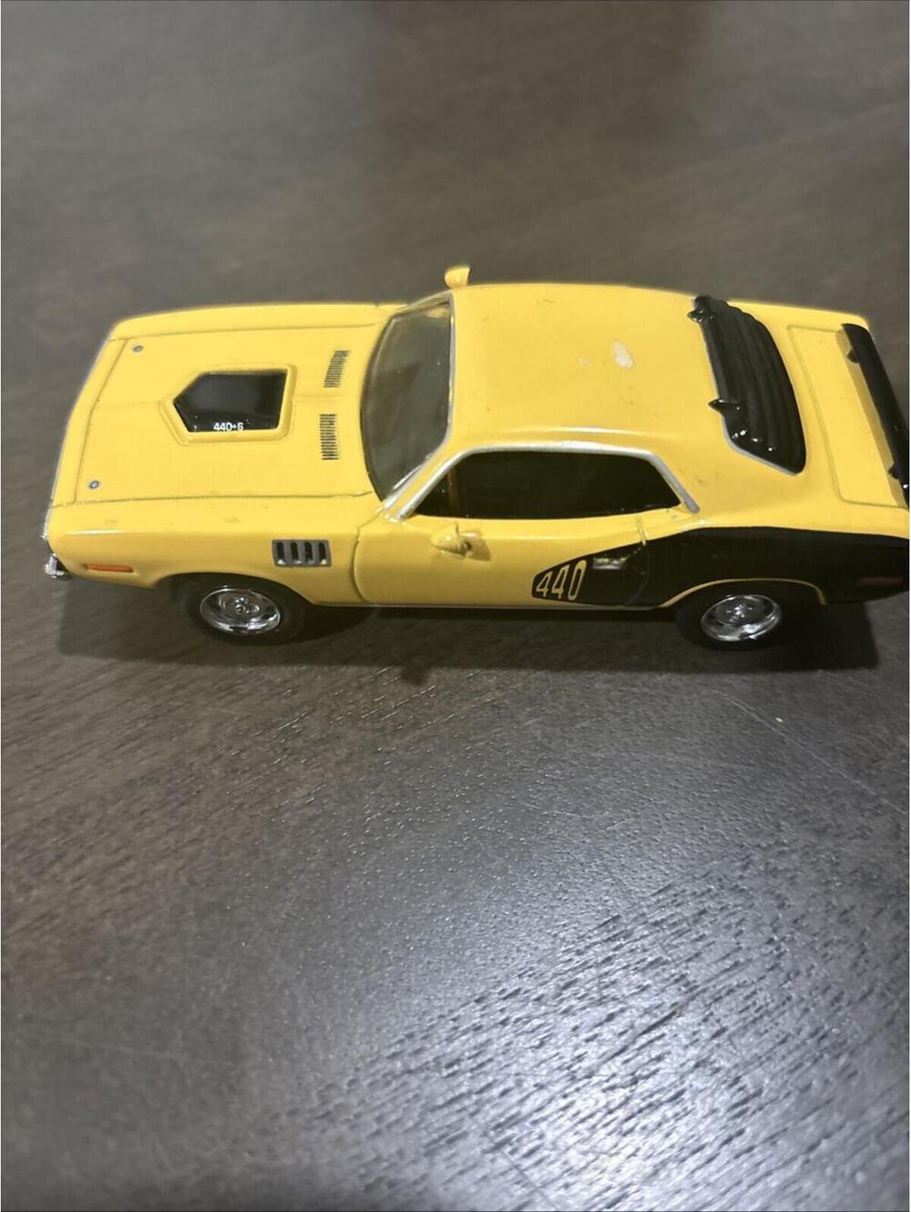 Plymouth 1971 Cuda 440.. 143 Scale.Yellow & Black. [COPY]